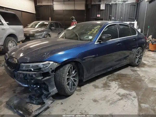 WBA5R1C08LFH33492 2020 BMW 3ER - Image 2