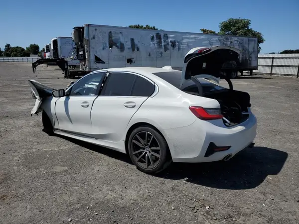 WBA5R1C50KAJ99134 2019 BMW 3ER - Image 2