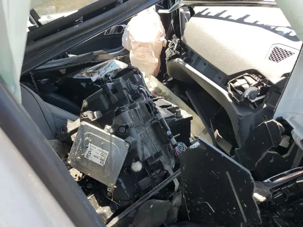 WBA5R1C50KAJ99134 2019 BMW 3ER - Image 8