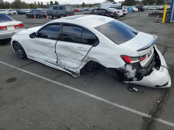 WBA5R1C50KAK07944 2019 BMW 3ER - Image 2