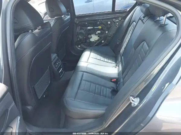 WBA5R1C50KAK10746 2019 BMW 3ER - Image 8