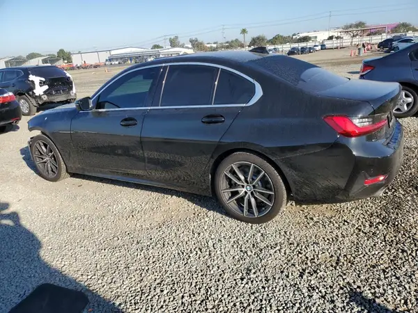 WBA5R1C50KFH09519 2019 BMW 3ER - Image 2