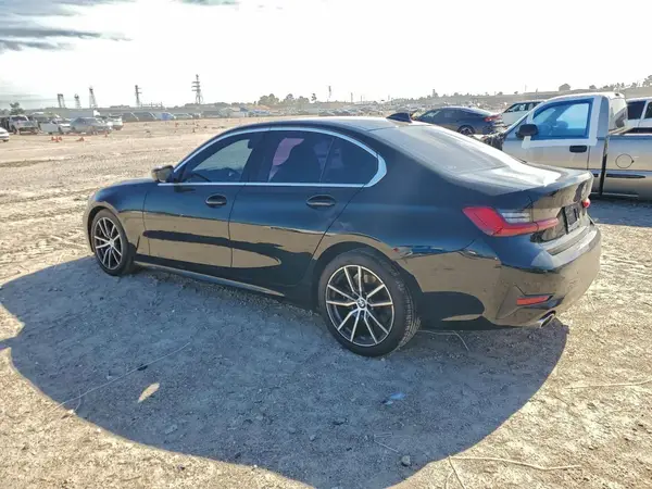 WBA5R1C50KFH12212 2019 BMW 3ER - Image 2