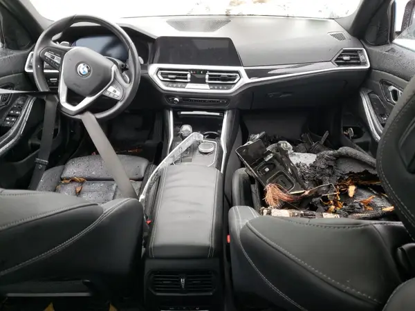 WBA5R1C51KAE82029 2019 BMW 3ER - Image 8