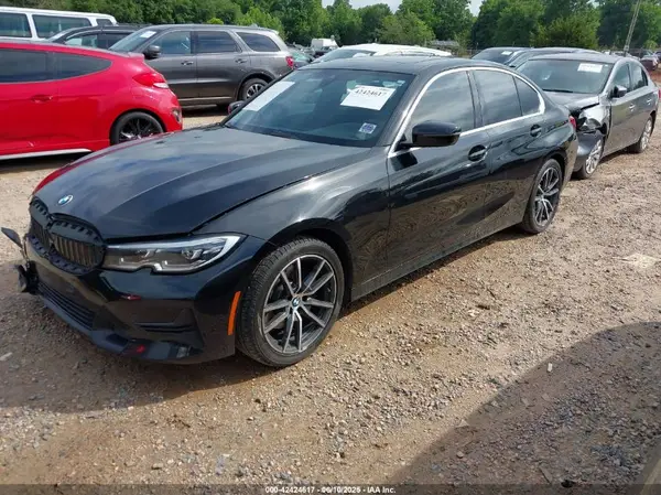 WBA5R1C51KAJ98414 2019 BMW 3ER - Image 2