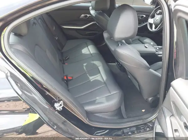 WBA5R1C51KAJ98414 2019 BMW 3ER - Image 8