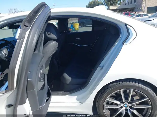WBA5R1C51KAK08505 2019 BMW 3ER - Image 8