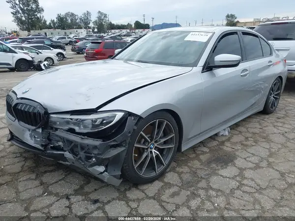 WBA5R1C51KAK10352 2019 BMW 3ER - Image 2