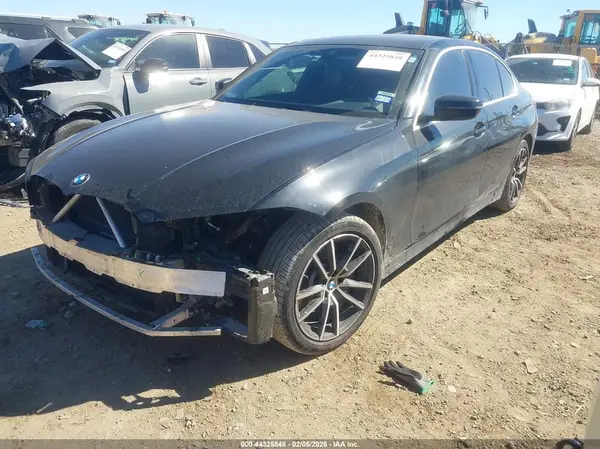 WBA5R1C51KAK11002 2019 BMW 3ER - Image 2