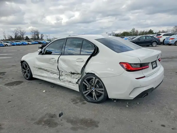 WBA5R1C51KFH09254 2019 BMW 3ER - Image 2