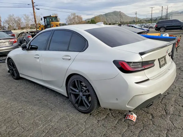 WBA5R1C51KFH16009 2019 BMW 3ER - Image 2