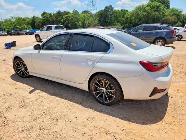 WBA5R1C52KAK09064 2019 BMW 3ER - Image 2