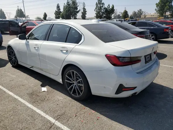 WBA5R1C52KAK10859 2019 BMW 3ER - Image 2