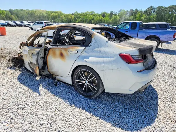 WBA5R1C52KAK12739 2019 BMW 3ER - Image 2