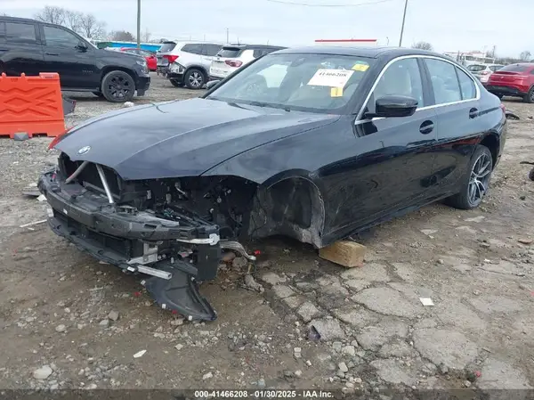 WBA5R1C52KAK12997 2019 BMW 3ER - Image 2