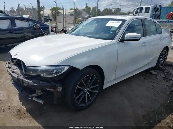 WBA5R1C53KAJ99922 2019 BMW 3ER - Image 2
