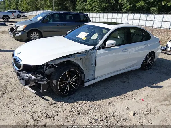 WBA5R1C53KAK07601 2019 BMW 3ER - Image 2