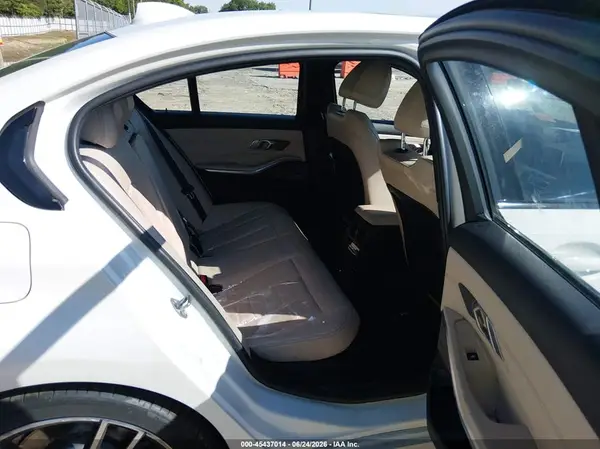 WBA5R1C53KAK07601 2019 BMW 3ER - Image 8