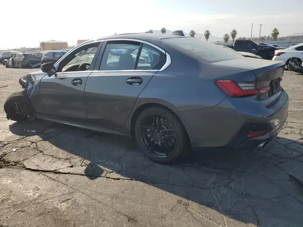 WBA5R1C53KAK08764 2019 BMW 3ER - Image 2
