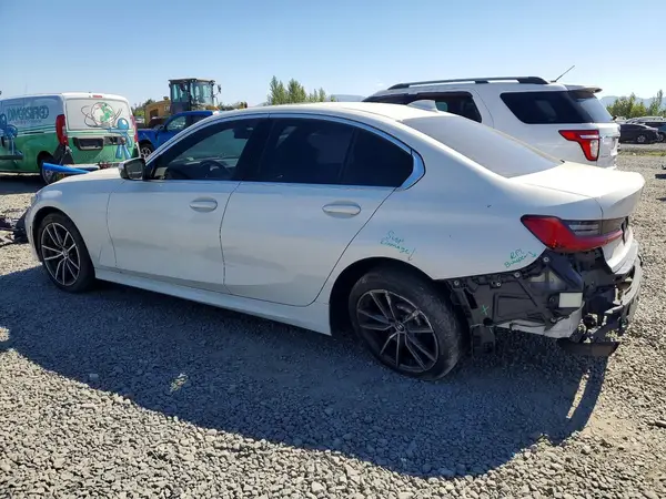 WBA5R1C53KAK09588 2019 BMW 3ER - Image 2