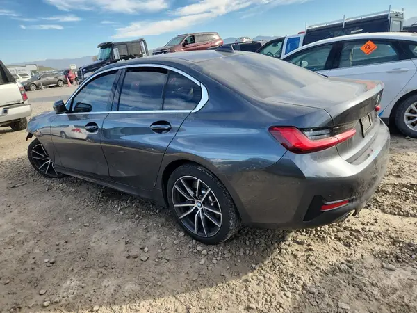WBA5R1C53KAK09896 2019 BMW 3ER - Image 2