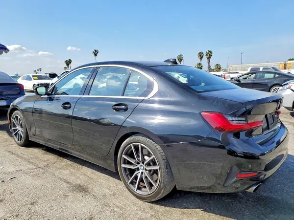 WBA5R1C53KAK10451 2019 BMW 3ER - Image 2