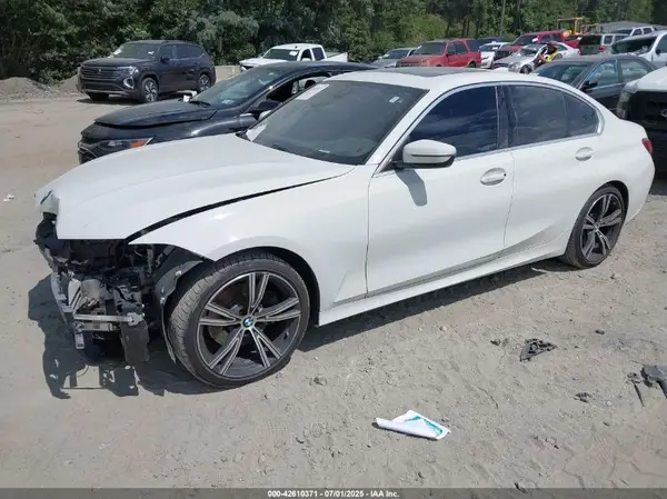 WBA5R1C53KFH15265 2019 BMW 3ER - Image 2