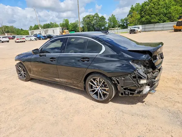 WBA5R1C53KFH26816 2019 BMW 3ER - Image 2