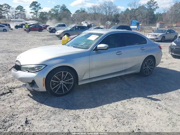 WBA5R1C54KAK07218 2019 BMW 3ER - Image 2