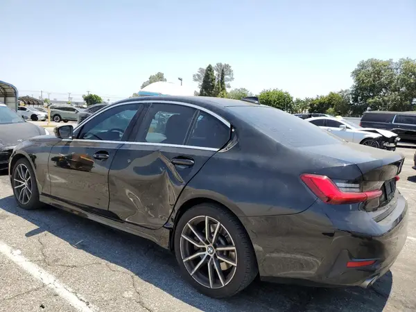 WBA5R1C54KAK07803 2019 BMW 3ER - Image 2