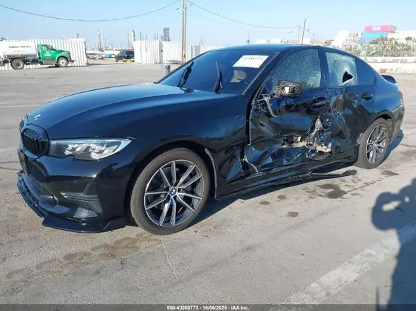 WBA5R1C54KAK10720 2019 BMW 3ER - Image 2