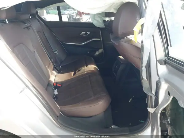 WBA5R1C54KAK11642 2019 BMW 3ER - Image 8