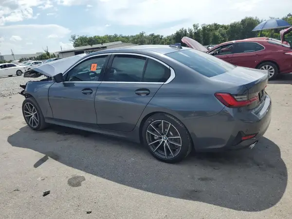 WBA5R1C54KAK12242 2019 BMW 3ER - Image 2
