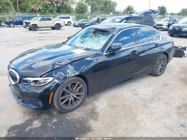 WBA5R1C54KFH03271 2019 BMW 3ER - Image 2