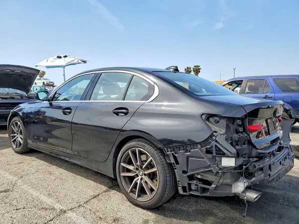 WBA5R1C54KFH12259 2019 BMW 3ER - Image 2