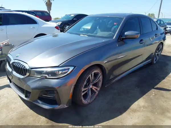 WBA5R1C55KAK11925 2019 BMW 3ER - Image 2