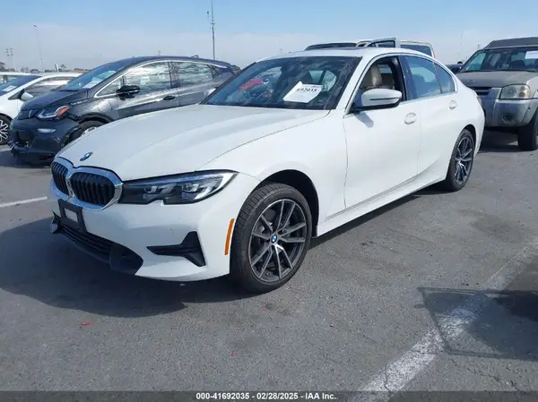 WBA5R1C55KAK12332 2019 BMW 3ER - Image 2