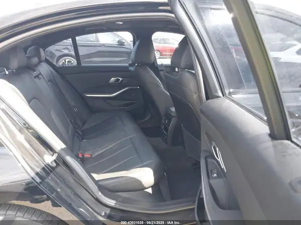 WBA5R1C55KAK12881 2019 BMW 3ER - Image 8