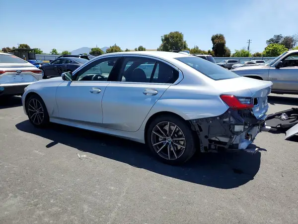 WBA5R1C55KFH10052 2019 BMW 3ER - Image 2
