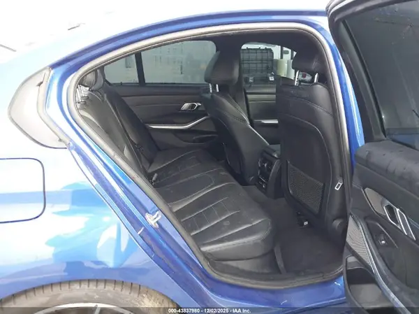 WBA5R1C56KAE81927 2019 BMW 3ER - Image 8