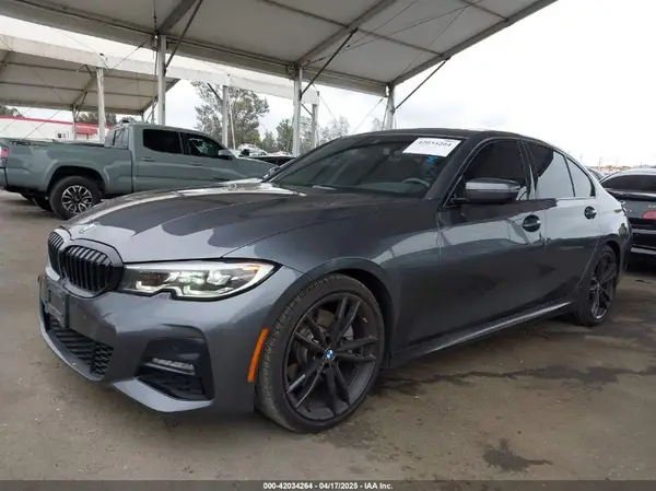 WBA5R1C56KAK07317 2019 BMW 3ER - Image 2