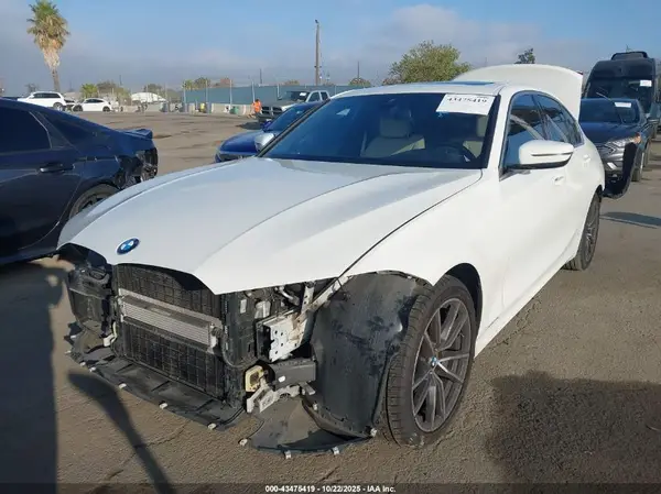 WBA5R1C56KAK11061 2019 BMW 3ER - Image 2