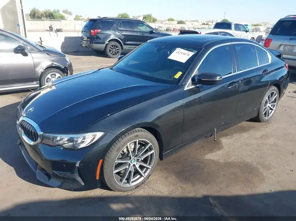 WBA5R1C56KAK11903 2019 BMW 3ER - Image 2