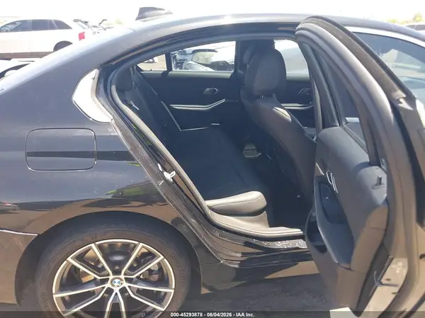 WBA5R1C56KAK11903 2019 BMW 3ER - Image 8