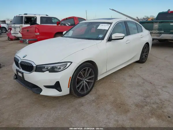 WBA5R1C56KAK12324 2019 BMW 3ER - Image 2