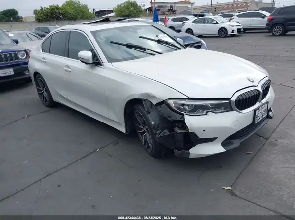 WBA5R1C56KFH28592 2019 BMW 3ER - Image 1