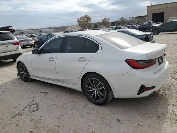 WBA5R1C57KAK09819 2019 BMW 3ER - Image 2