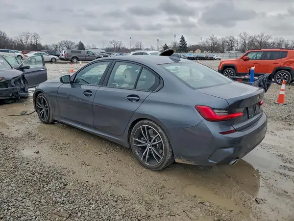 WBA5R1C57KAK11652 2019 BMW 3ER - Image 2