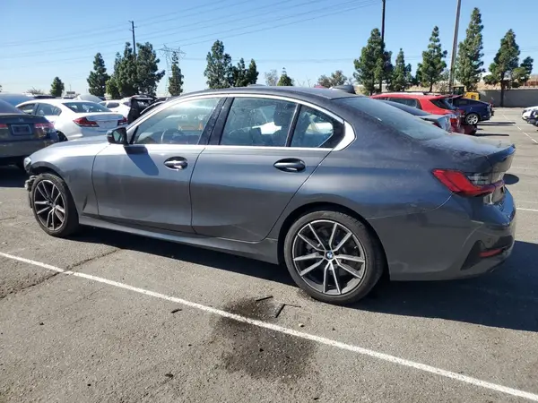 WBA5R1C57KFH11557 2019 BMW 3ER - Image 2