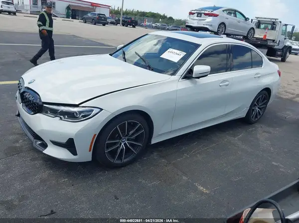 WBA5R1C57KFH18282 2019 BMW 3ER - Image 2